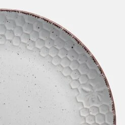 Bumble Bee White 16 Piece Dinnerware Set, Service For 4 14 Bumble Bee White 16 Piece Dinnerware Set, Service For 4 -Kitchen Utensils 5274285 QuarterPlate silo