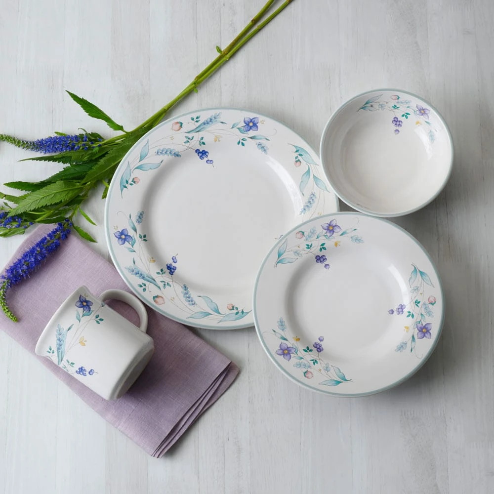 April Set Of 4 Soup Cereal Bowls 4 April Set Of 4 Soup Cereal Bowls - Image 2