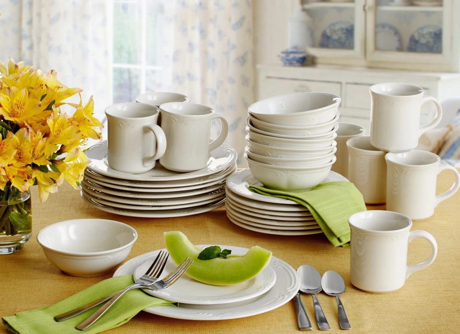 Filigree® Vegetable Serve Bowl 5 Filigree® Vegetable Serve Bowl - Image 3