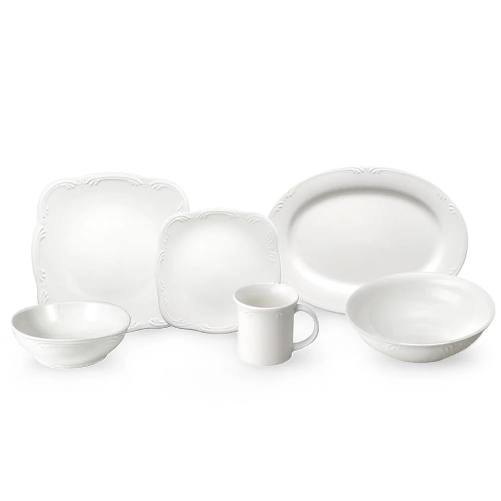 Filigree® Square Service For 8 With Serveware 3 Filigree® Square Service For 8 With Serveware