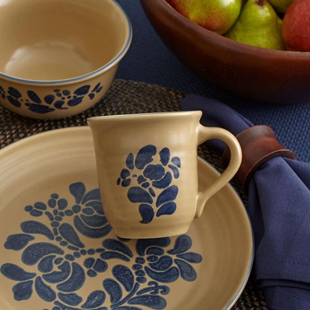 Folk Art® Set Of 4 Mugs 4 Folk Art® Set Of 4 Mugs - Image 2