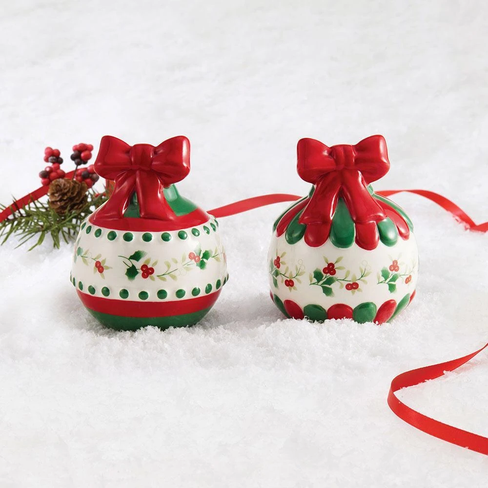 Winterberry® Ornament Salt And Pepper Set 4 Winterberry® Ornament Salt And Pepper Set - Image 2